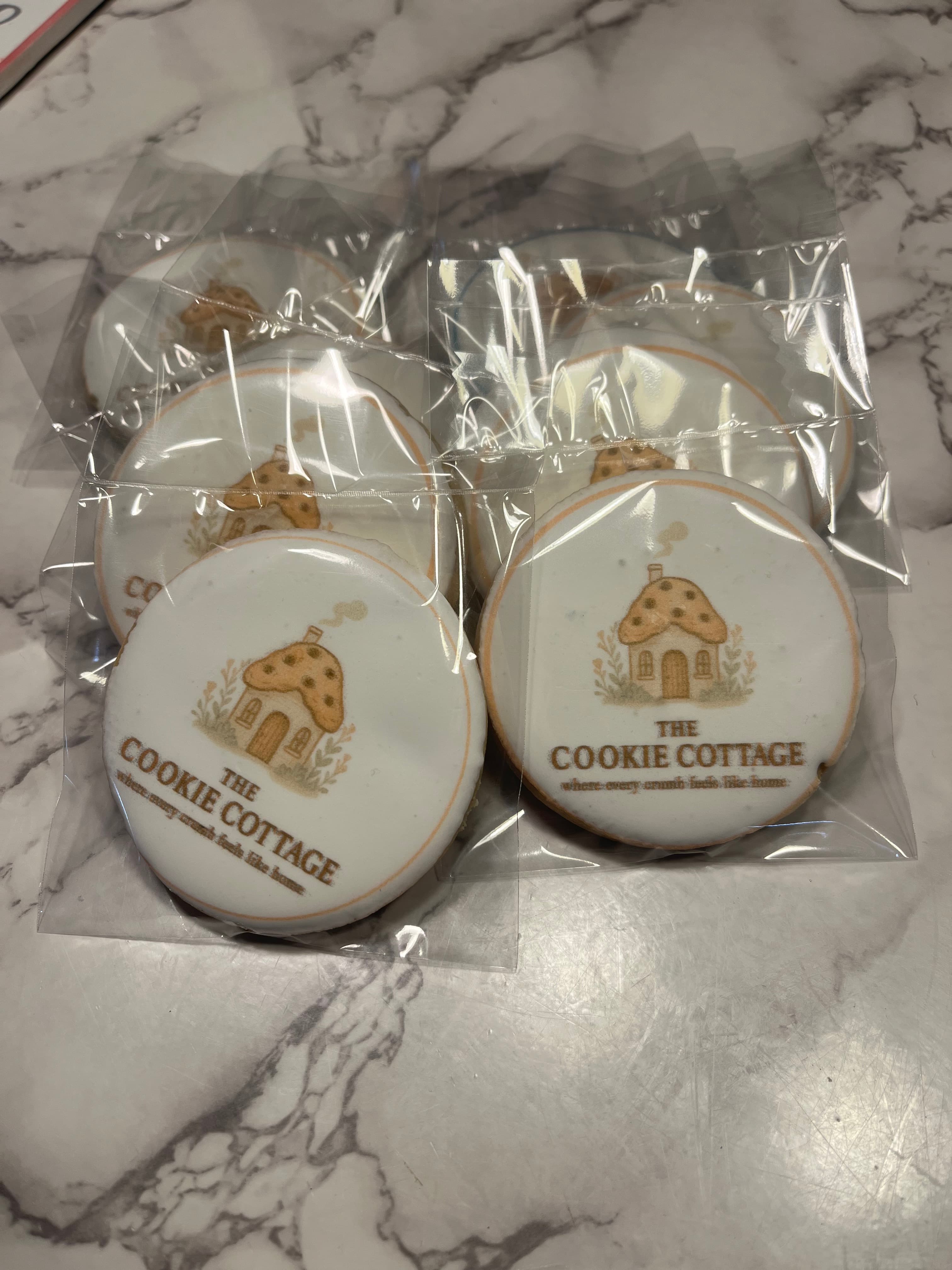 Custom printed cookies and gourmet cookies